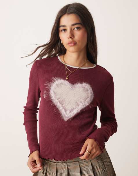 Miss Selfridge – Krótki i obcisły T-shirt z motywem serca i długimi rękawami - view 1