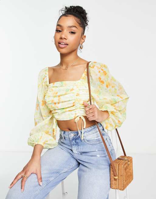 Miss Selfridge – Krótki szyfonowy top w rozmyte kwiaty