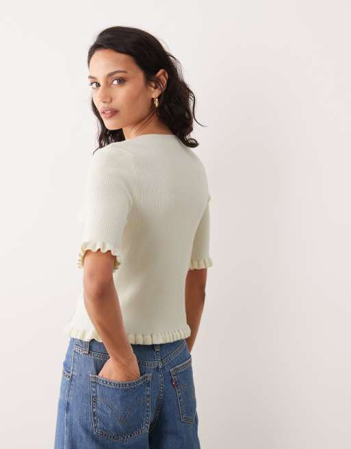 Miss Selfridge – Kurzärmlige Strickjacke in Cremeweiß mit ausgestellten Ärmeln, 4 von 4