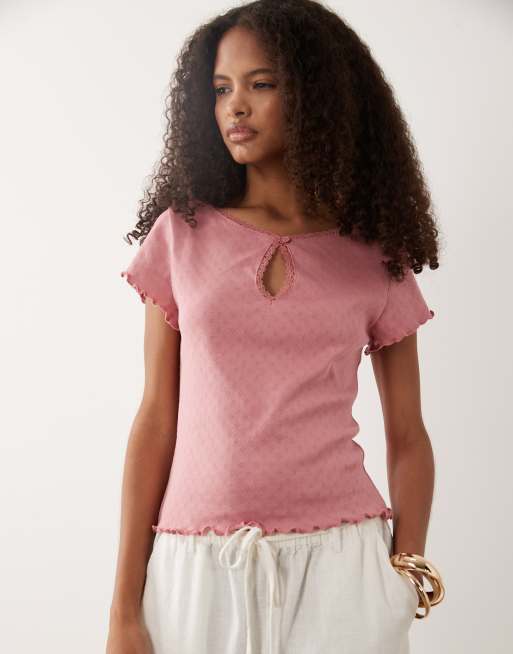 Miss Selfridge kurzärmliges Pointelle-Top mit Schlüssellochausschnitt in Pink, 2 von 4
