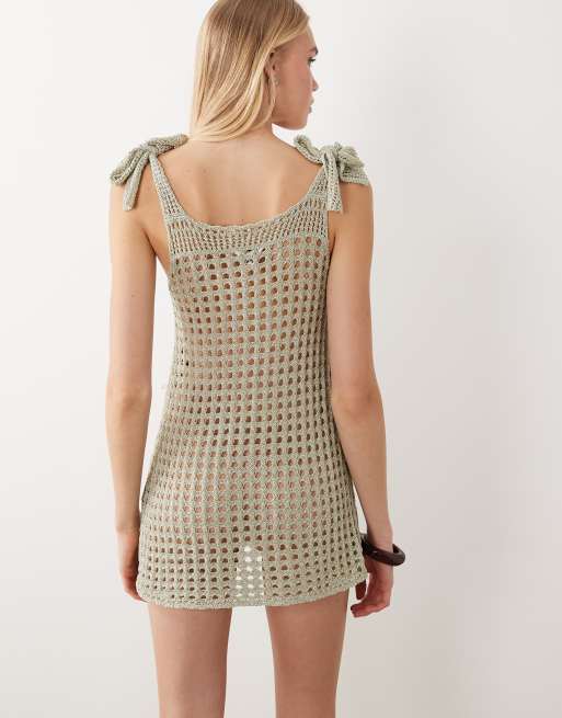 Miss Selfridge – Kurzes Häkel-Strandkleid in Metallic-Salbeigrün mit Kunstperlen, 4 von 4