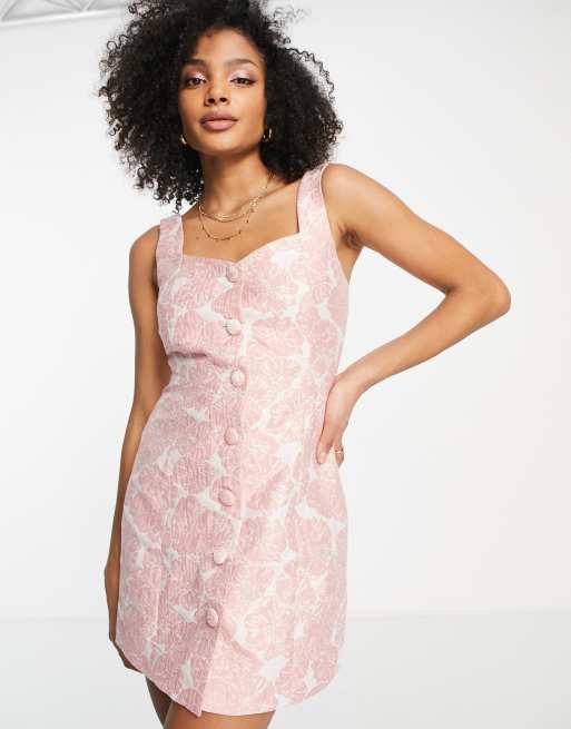 Miss Selfridge – Kurzes Latzkleid aus geblümtem Jacquard in Rosa, 4 von 4