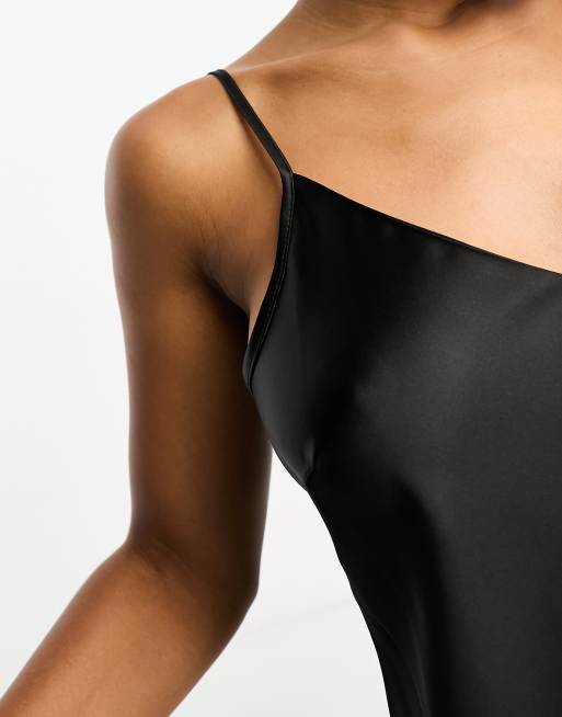Miss Selfridge – Kurzes Satin-Trägerkleid in Schwarz, 2 von 4