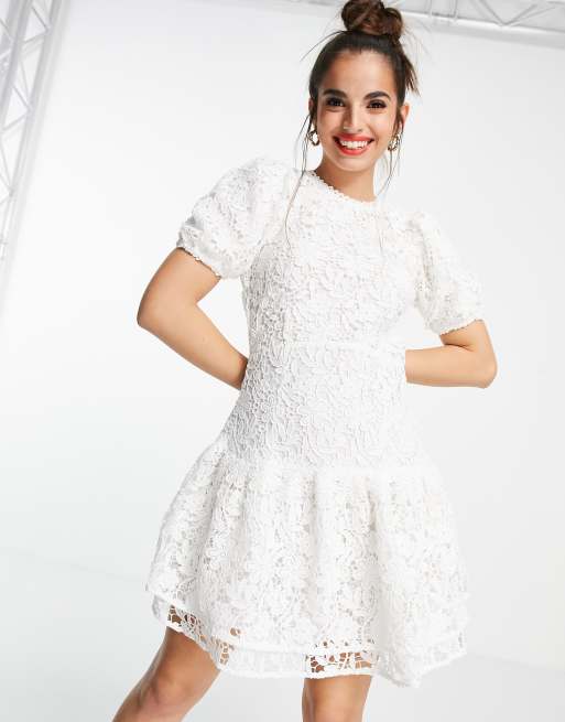 White lace puff sales sleeve dress