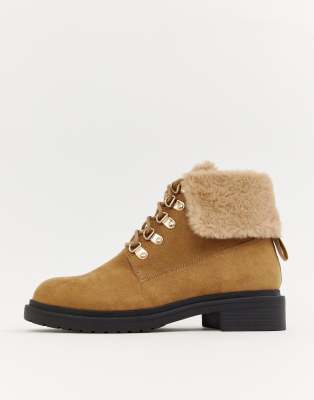 tan fur lined ankle boots