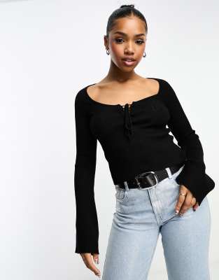 lace up detail sweetheart neck flare sleeve knit rib top in black