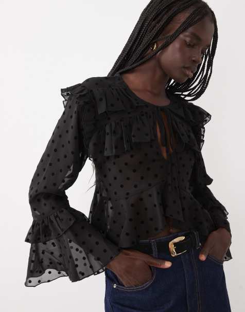 Miss Selfridge lagdelt bluse med flæser og velourprikker - view 1