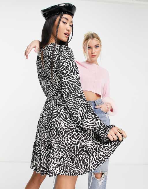 Miss Selfridge - Lagdelt smock-kjole med dyreprint, 2 af 4