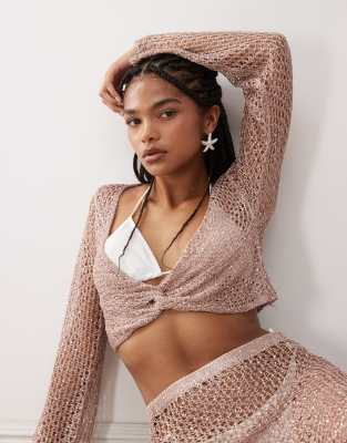 Miss Selfridge - Langärmliges, gehäkeltes Strandoberteil in Altrosa mit Paillettenbesatz und verdrehtem Design-Braun
