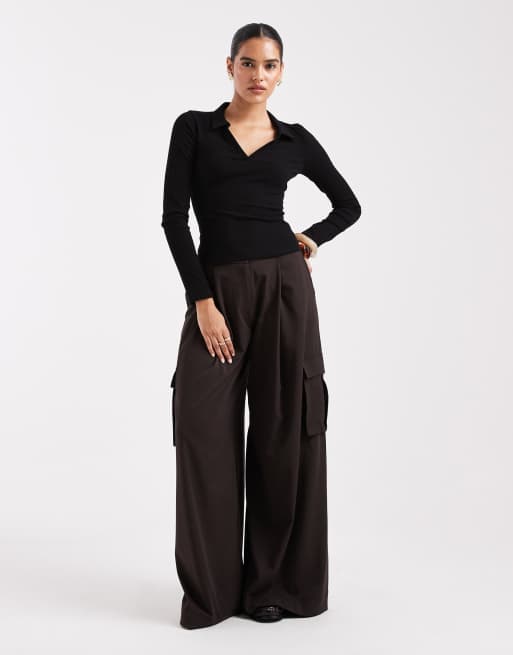 Miss Selfridge – Langärmliges, geripptes Polo-Oberteil in Schwarz, 4 von 4