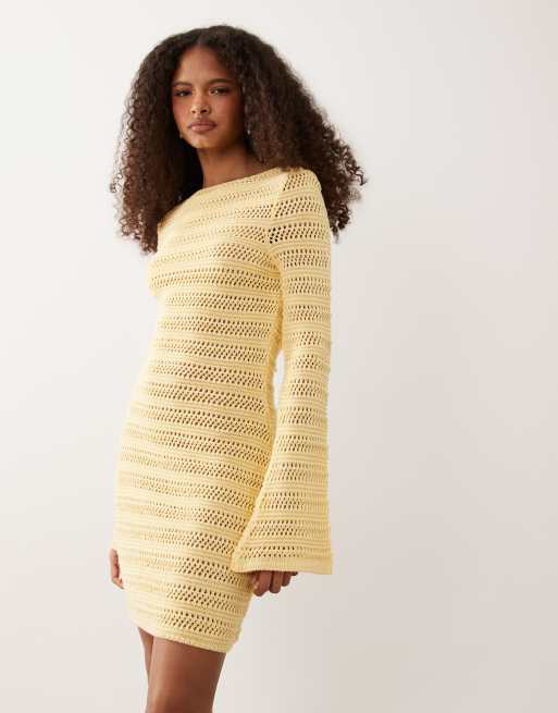 Miss Selfridge – Langärmliges Häkel-Minikleid in Buttergelb, 3 von 4