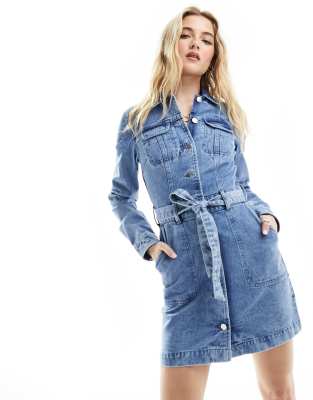 Miss Selfridge - Langärmliges Jeans-Minikleid in blauer Waschung mit Kragen