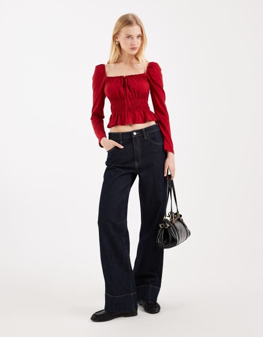 Miss Selfridge – Langärmliges Milchmädchen-Oberteil in Kirschrot, 3 von 4