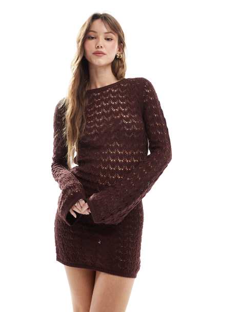 Miss Selfridge – Langärmliges Minikleid aus Häkelstoff in Schokobraun mit tiefem Rückenausschnitt - view 1