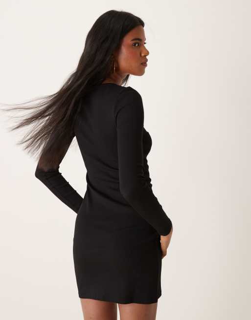 Miss Selfridge – Langärmliges Minikleid in Schwarz mit Henley-Druckknöpfe-Ausschnitt, 4 von 4