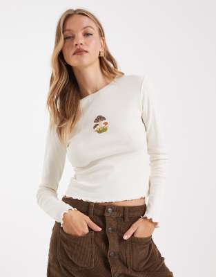 Miss Selfridge - Langärmliges T-Shirt mit Pilz-Stickerei-Neutral