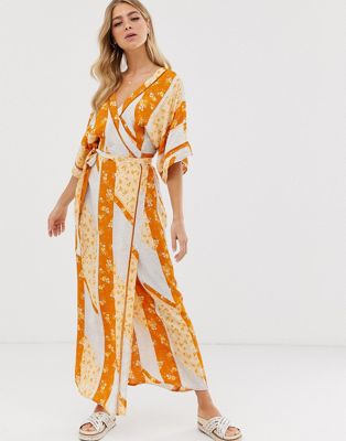 Miss Selfridge - Lange kimonojurk met overslag en gemixte print-Multi