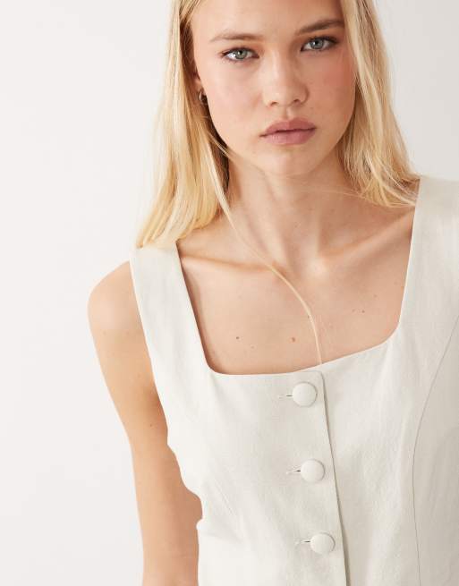 Miss Selfridge linen-blend tailored waistcoat in stone, 3 of 4