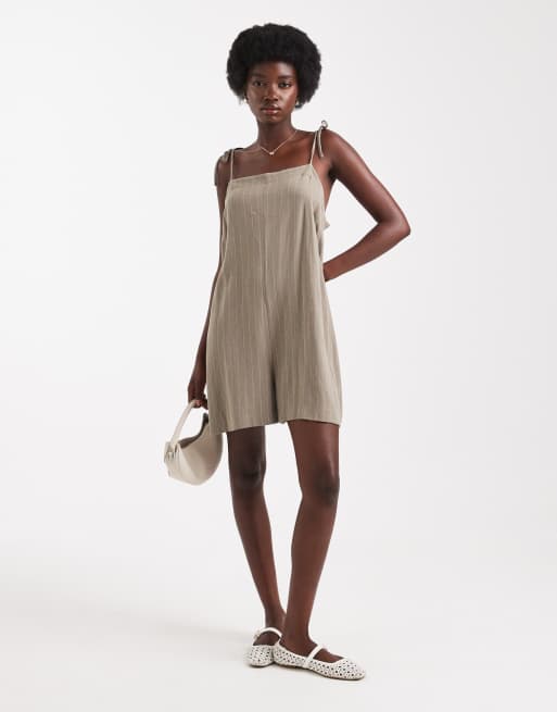 Miss Selfridge linen blend tie shoulder romper in khaki pinstripe, 4 of 4