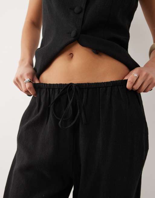 Miss Selfridge linen look pull on trouser in black, 3 of 5