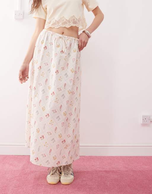 Miss Selfridge linen midi slip skirt in cream floral print, 2 of 5