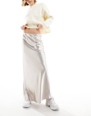 Miss Selfridge Lash Oversized Sweater In Cream-white In Silver
