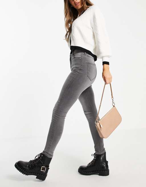Miss Selfridge – Lizzie – Eng geschnittene Jeans mit hohem Bund und Authentic-Färbung in Grau, 4 von 4