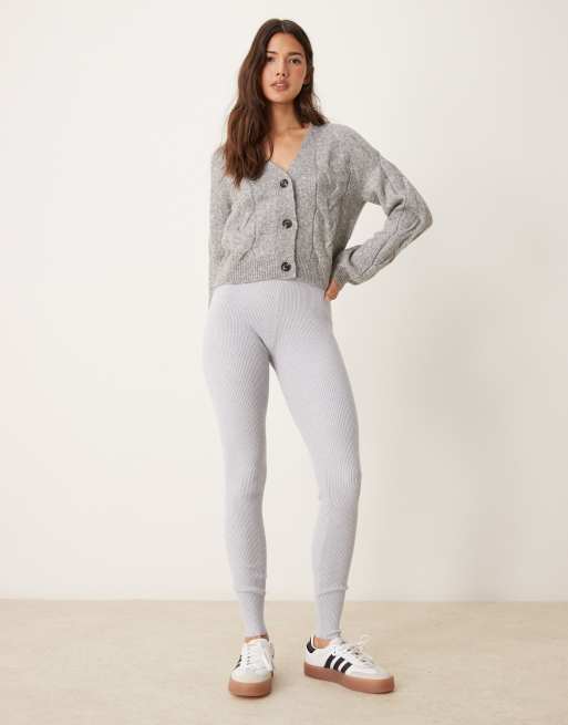 Miss Selfridge – Ljusa gråmelerade leggings i mysig ribbstickad design