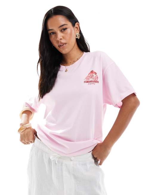 Miss Selfridge – Ljusrosa t-shirt i oversize med vinrött granatäpple-tryck, 4 av 4