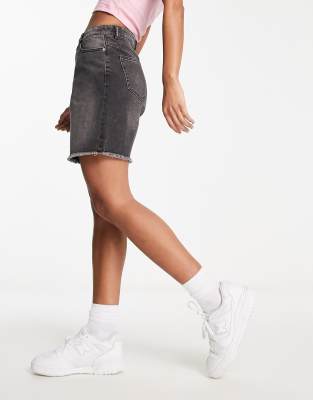 long line denim short in black wash