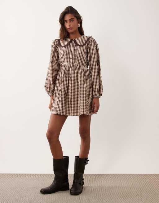 Miss Selfridge long sleeve collar tea dress in check, 2 of 4