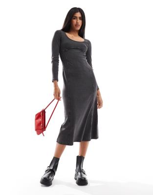 long sleeve corset scoop maxi dress in washed charcoal-Gray