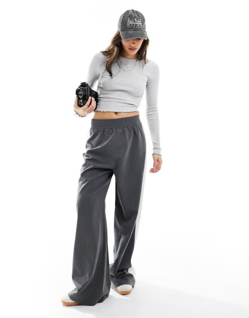 Miss Selfridge long sleeve crew neck top in grey marl, 2 of 4