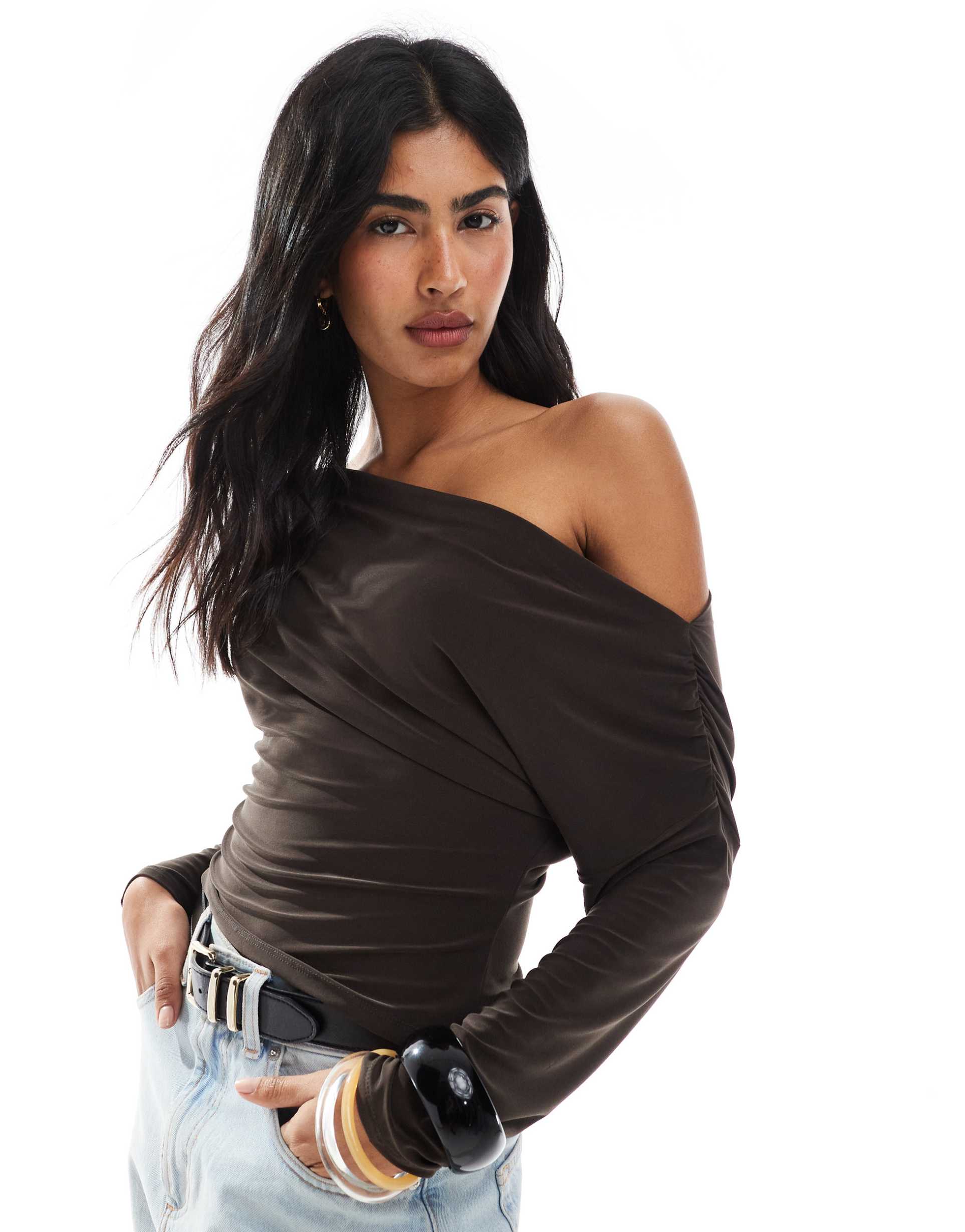 miss selfridge long sleeve off-shoulder top in chocolate