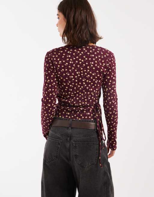 Miss Selfridge long sleeve pointelle wrap top in ditsy print, 3 of 4