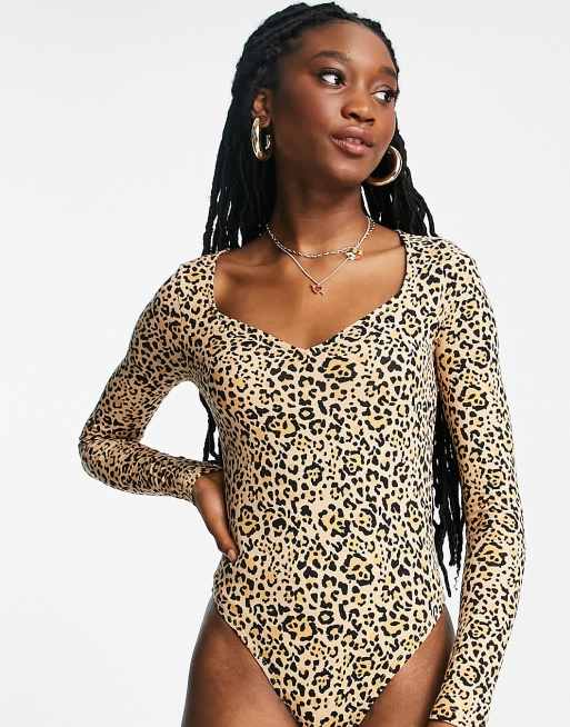 Sweetheart neckline clearance bodysuit