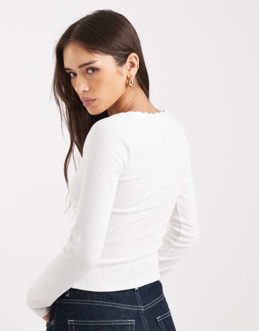 Miss Selfridge long sleeve top with scallop trim in cream, 4 of 4