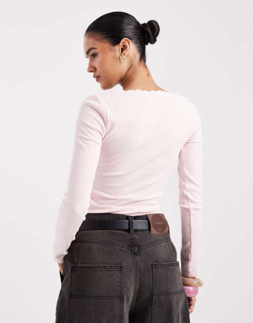 Miss Selfridge long sleeve top with scallop trim in pink, 3 of 4