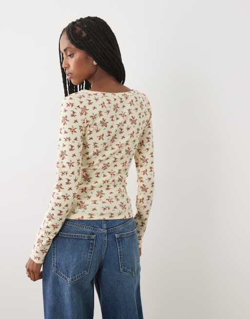 Miss Selfridge long sleeve v neck henley top in cream ditsy print, 4 of 4