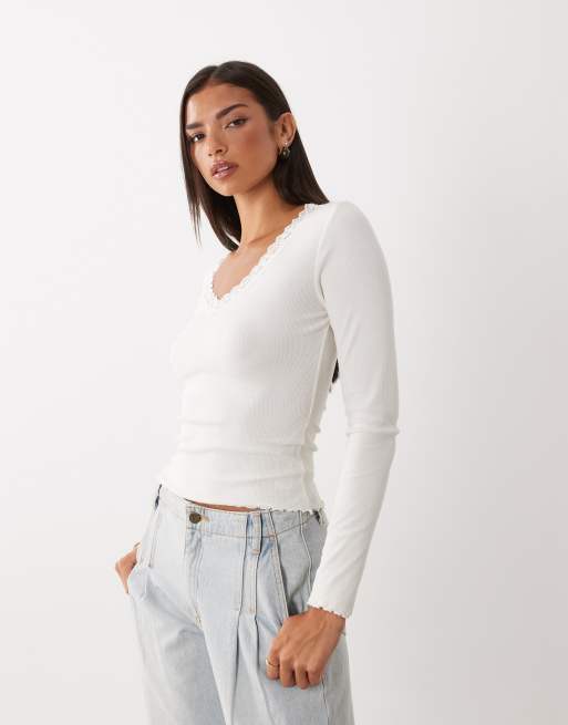 Miss Selfridge long sleeve v-neck top in white, 3 of 4