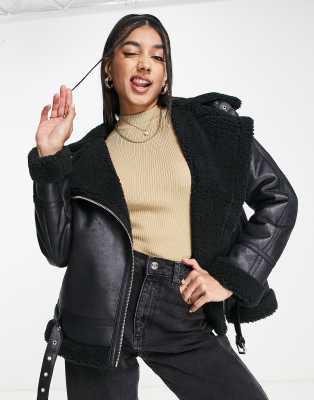 Miss Selfridge - Longline-Pilotenjacke in Schwarz mit Teddyfell-Besatz