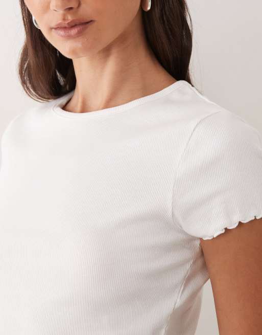 Miss Selfridge - Lot de 2 t-shirts côtelé à manches courtes et bords ondulés, 2 de 4