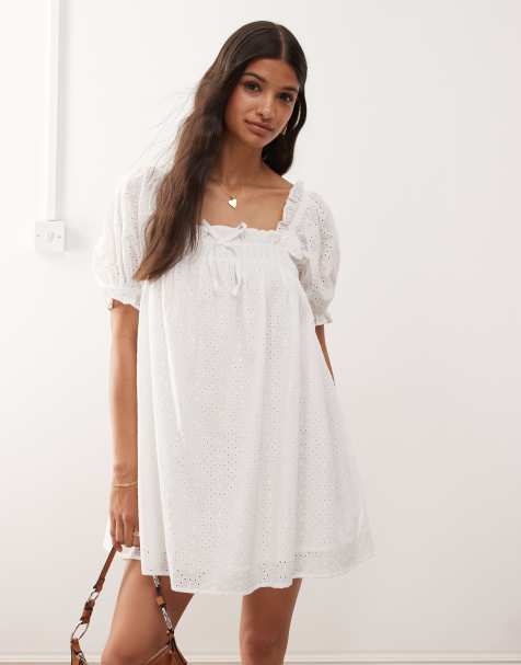 Miss Selfridge – Luźna sukienka z haftem angielskim - view 1