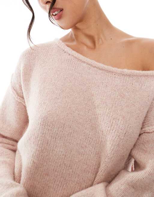 Miss Selfridge - Lys beige løstsiddende asymmetrisk offshoulder-trøje i hyggelig strik, 2 af 4