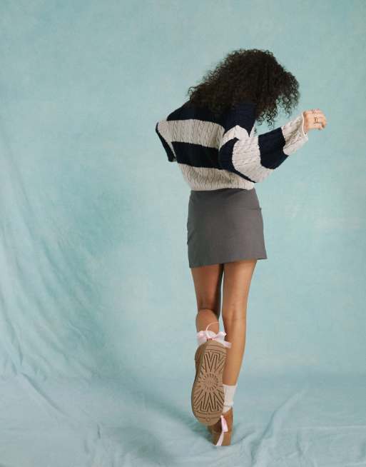 Miss Selfridge - Maglione lavorato a trecce con scollo a V a righe, 3 di 4