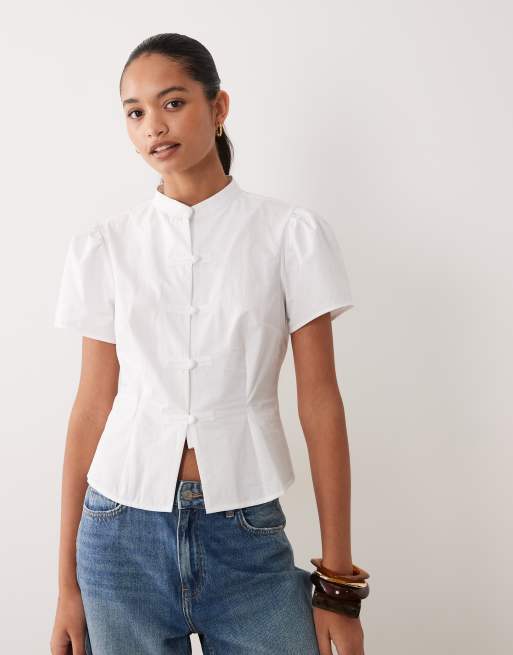 Miss Selfridge Mandarin inspired short sleeve fitted shirt in white, 4 of 4