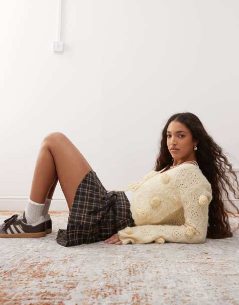 Miss Selfridge 3d floral cropped cardigan in buttermilk