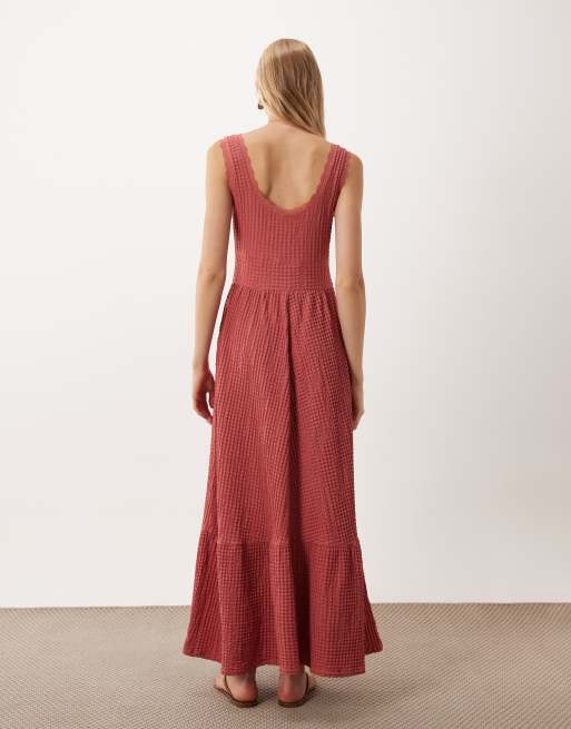 Miss Selfridge maxi jurk met smokdetail in framboos, 4 van 4