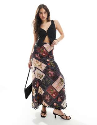 maxi skirt in patchwork postcard print-Multi