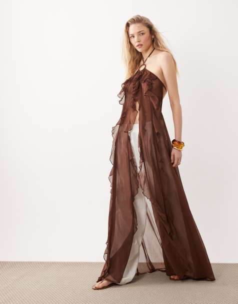 Miss Selfridge - Maxi strandjurk van chiffon met halternek, ringdetail en ruches in chocoladebruin - view 1